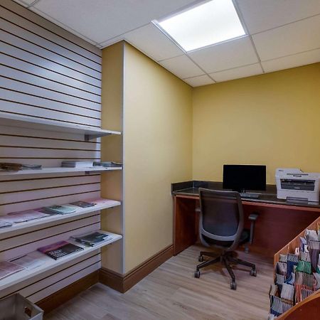 Quality Inn Near Princeton Lawrence Εξωτερικό φωτογραφία