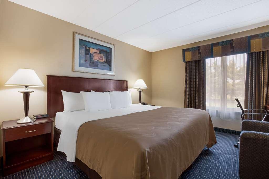 Quality Inn Near Princeton Lawrence Δωμάτιο φωτογραφία