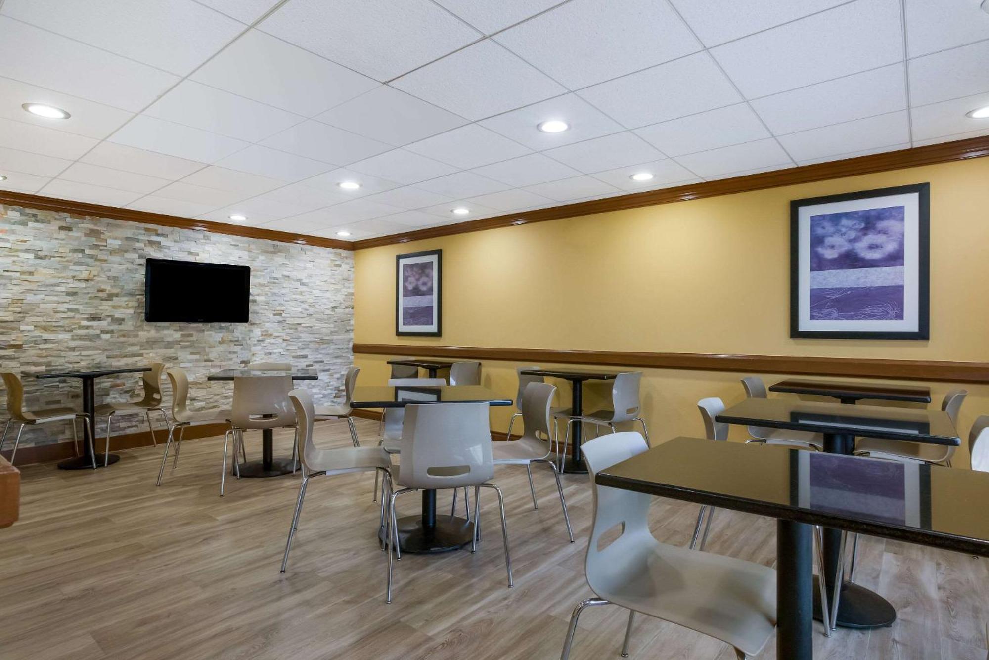 Quality Inn Near Princeton Lawrence Εξωτερικό φωτογραφία