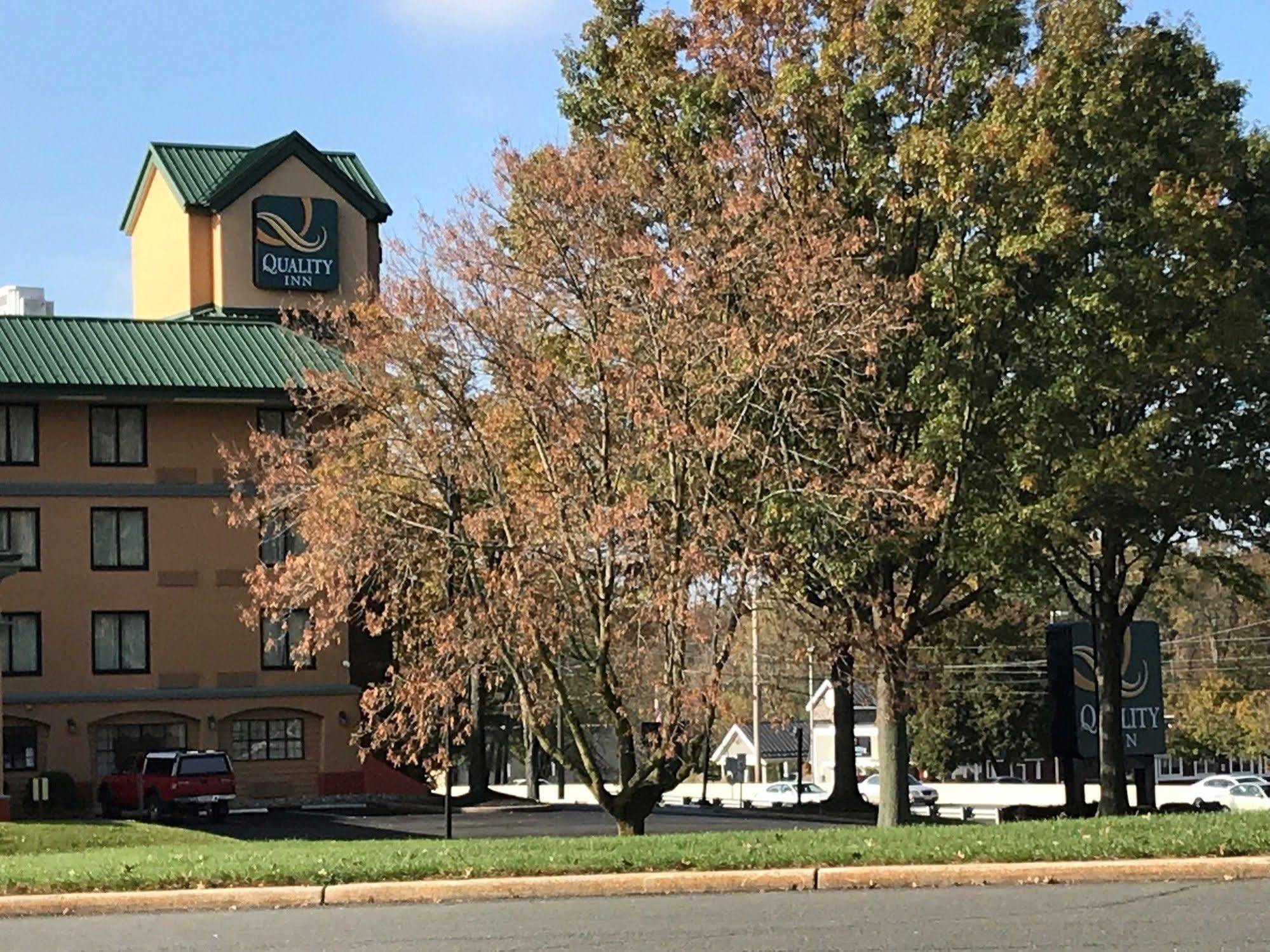 Quality Inn Near Princeton Lawrence Εξωτερικό φωτογραφία